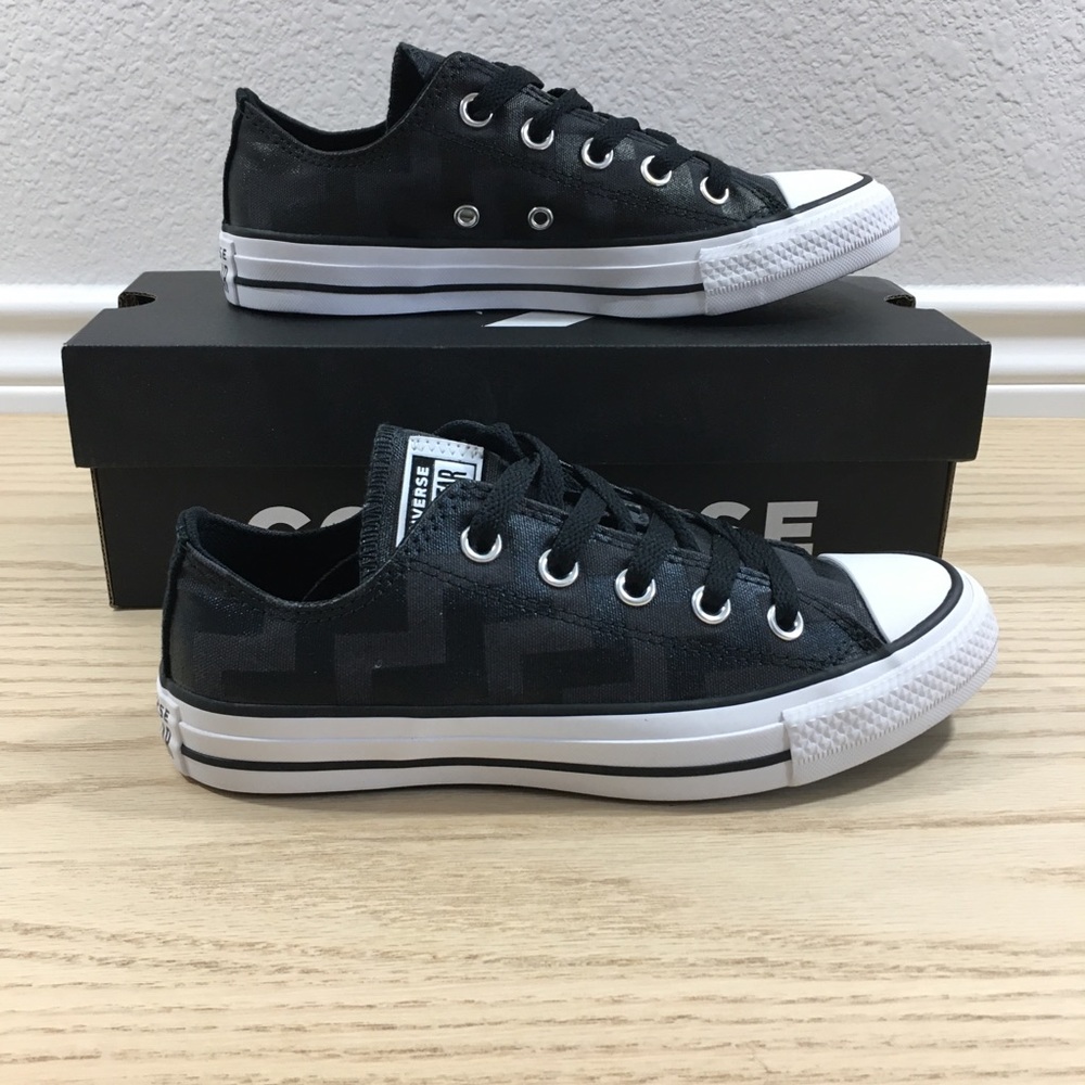 Converse geometric onyx sneakers